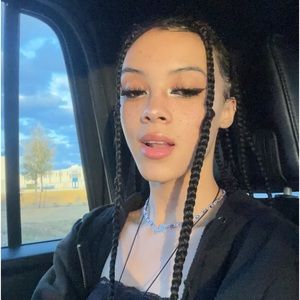 Meet your Posher, Ray